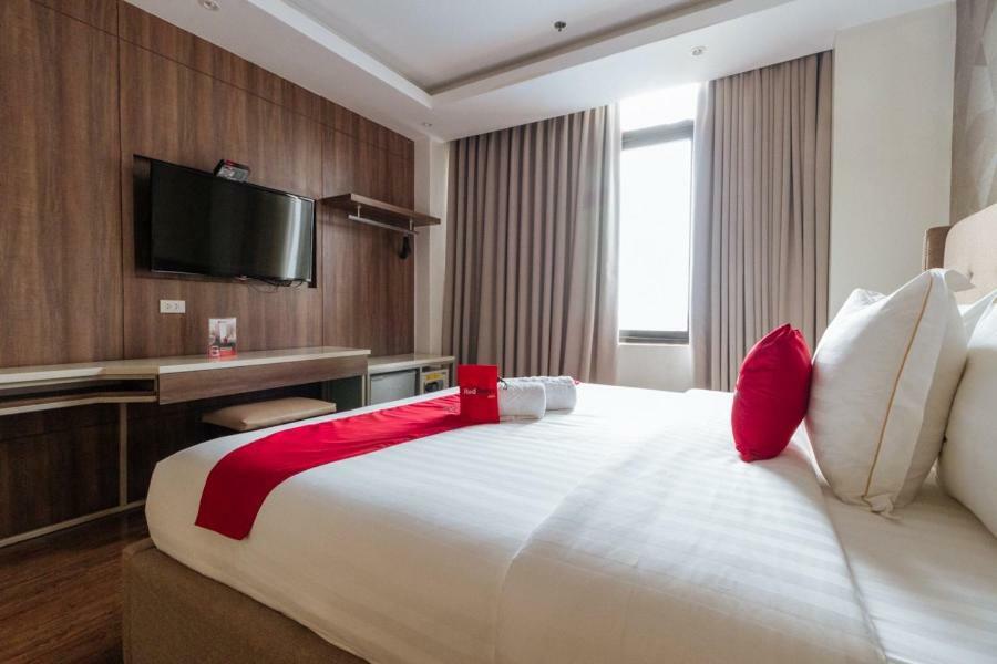 Reddoorz Premium @ South Triangle Quezon City Bagian luar foto