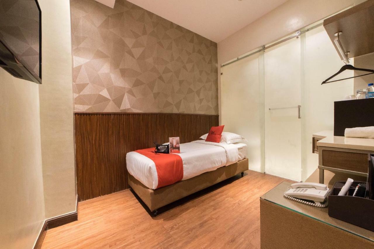 Reddoorz Premium @ South Triangle Quezon City Bagian luar foto