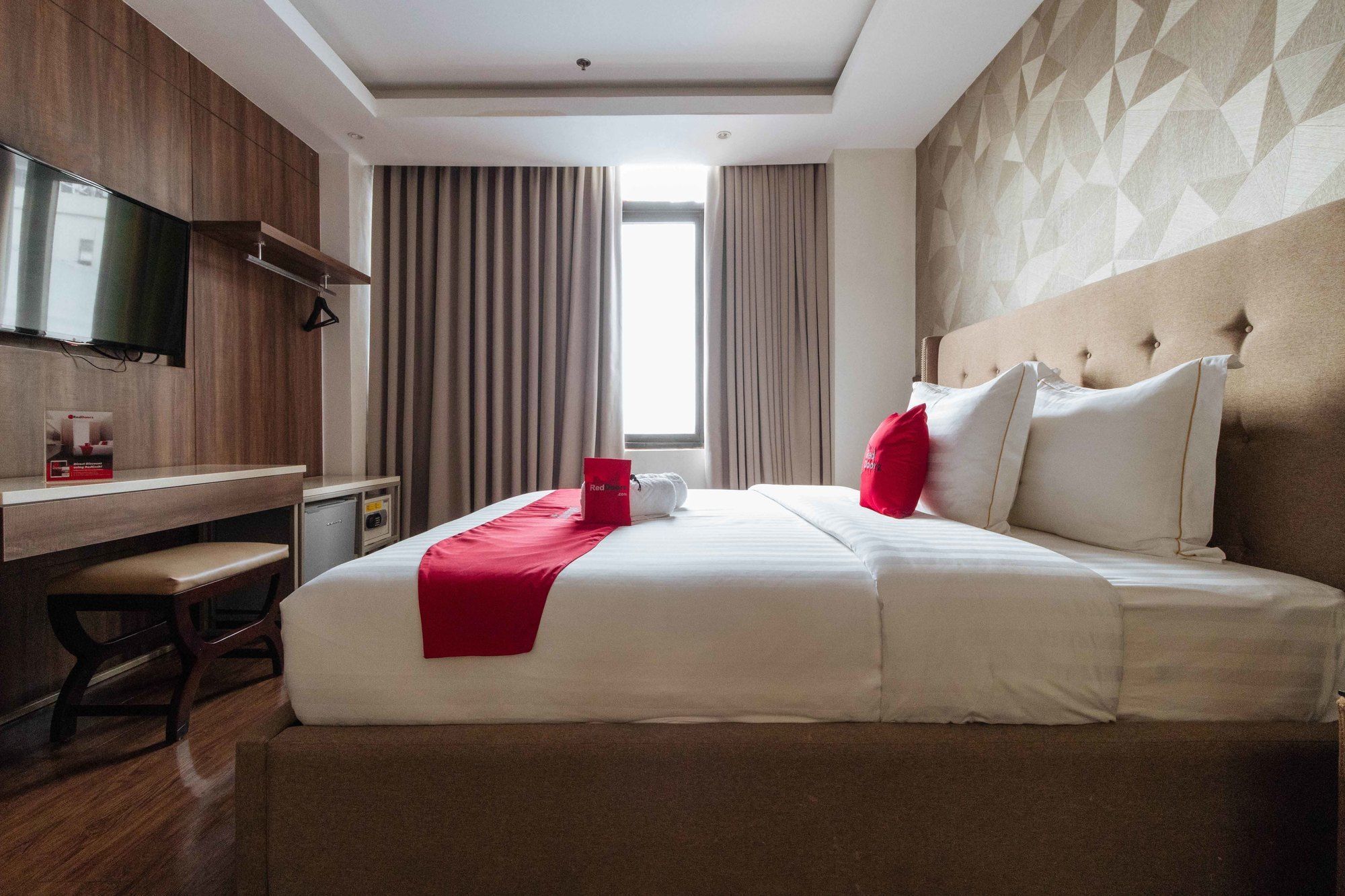 Reddoorz Premium @ South Triangle Quezon City Bagian luar foto